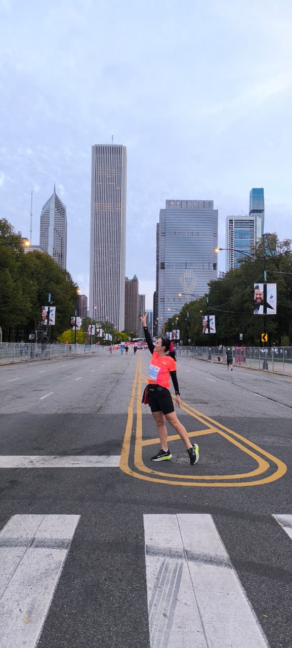 Carmen Gerea on the Chicago Marathon start corrals at Grant Park at dawn